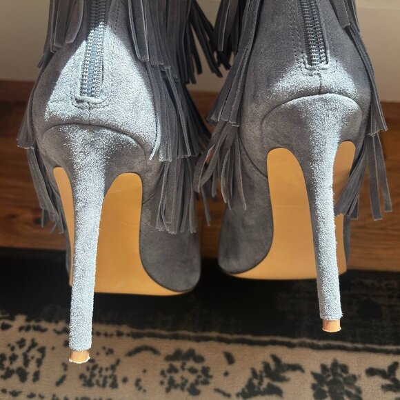 Steve Madden Fringe Suede Ankle Boot in Gray | Women Size 7.5 - Picture 5 of 7